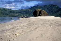 Beach;-Calm;-Comoros-Archipelago;-France;-Indian-Ocean;-Kaleidos;-Kaleidos-images;-La-parole-à-limage;-Laurent-Abad;-Mayotte;-Rock;-Sand;-Sea;-Seascape;-Stories-Pictures